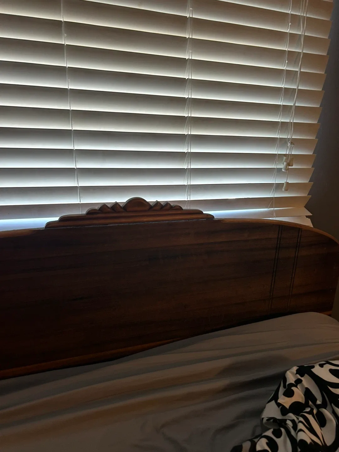 Antique Wood Headboard & Vanity Set image indicator(3)