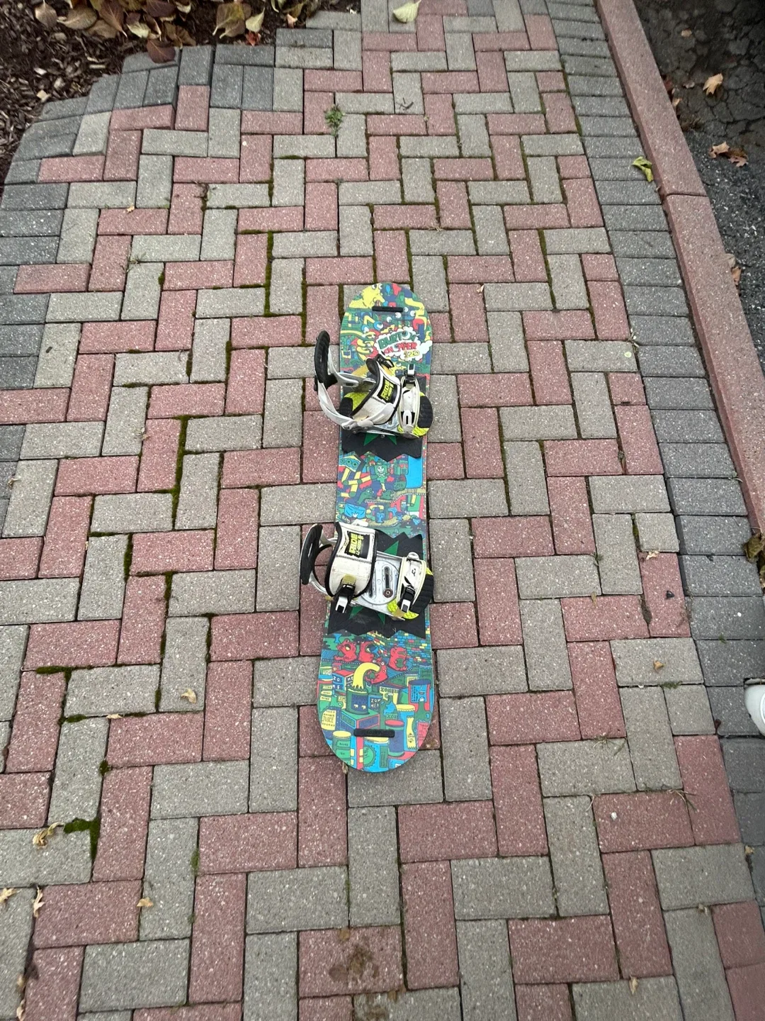 Ride LX-Series Snowboard with Bindings image indicator(4)