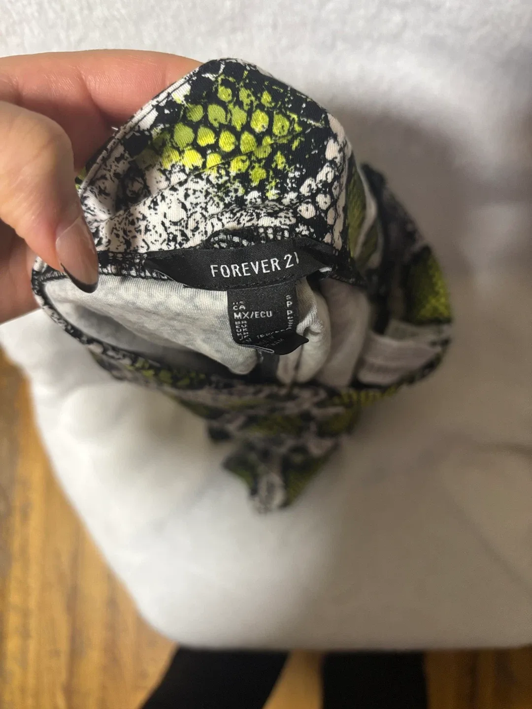 Forever 21 Snakeskin Mini Skirt - Size Small image indicator(3)