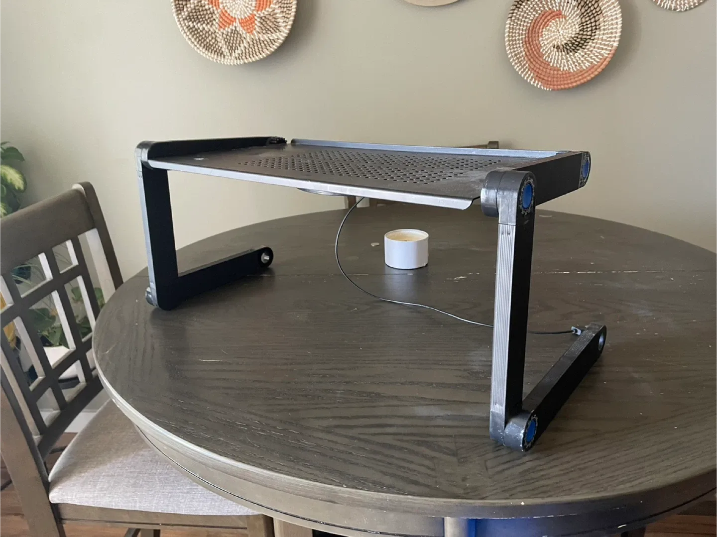 Armyte Adjustable Laptop Stand - Black image indicator(4)