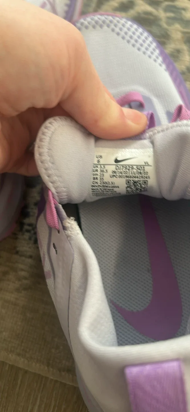 Nike Trail Running Shoes - Women's Size 9.5 image indicator(2)