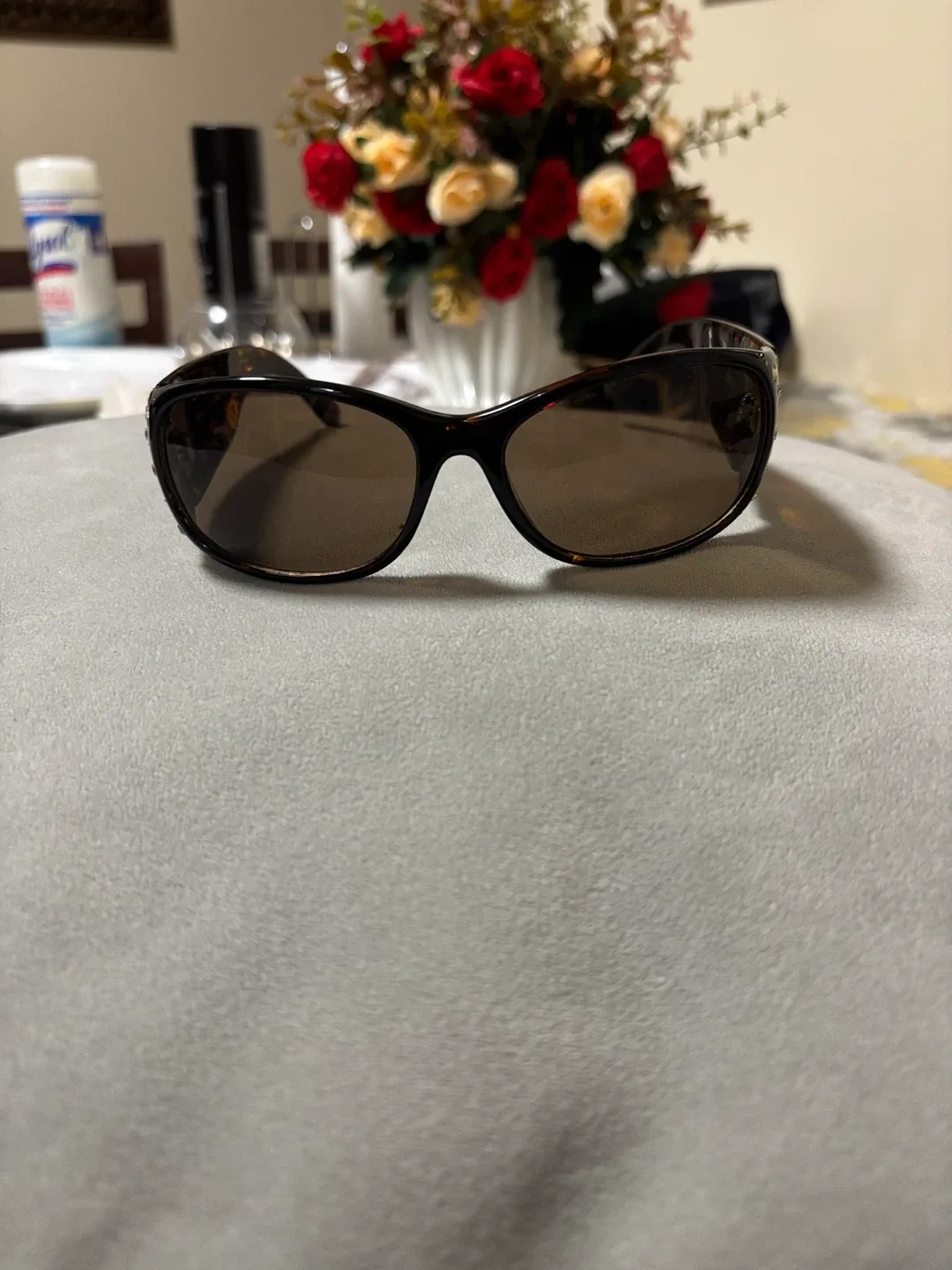 Rhinestone Embellished Sunglasses image indicator(2)