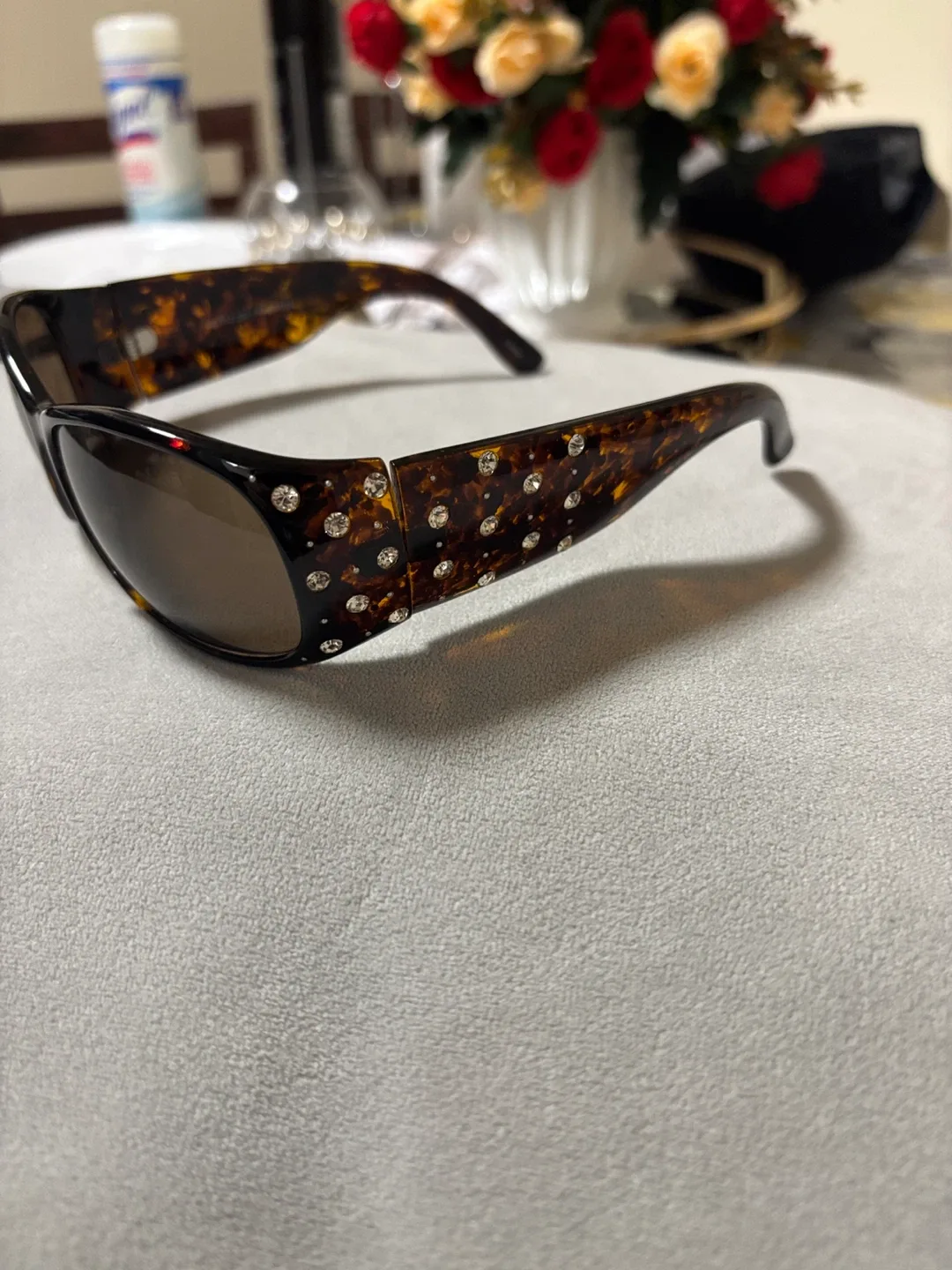 Rhinestone Embellished Sunglasses image indicator(3)