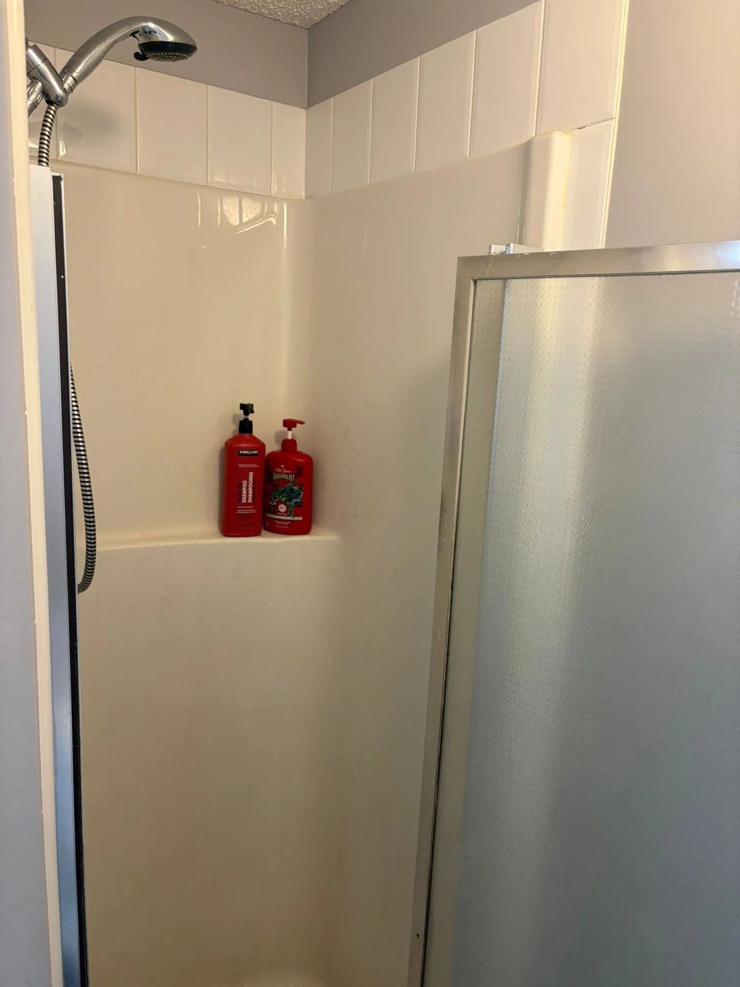 Room for Rent Private and Sharing both Available - photo 5