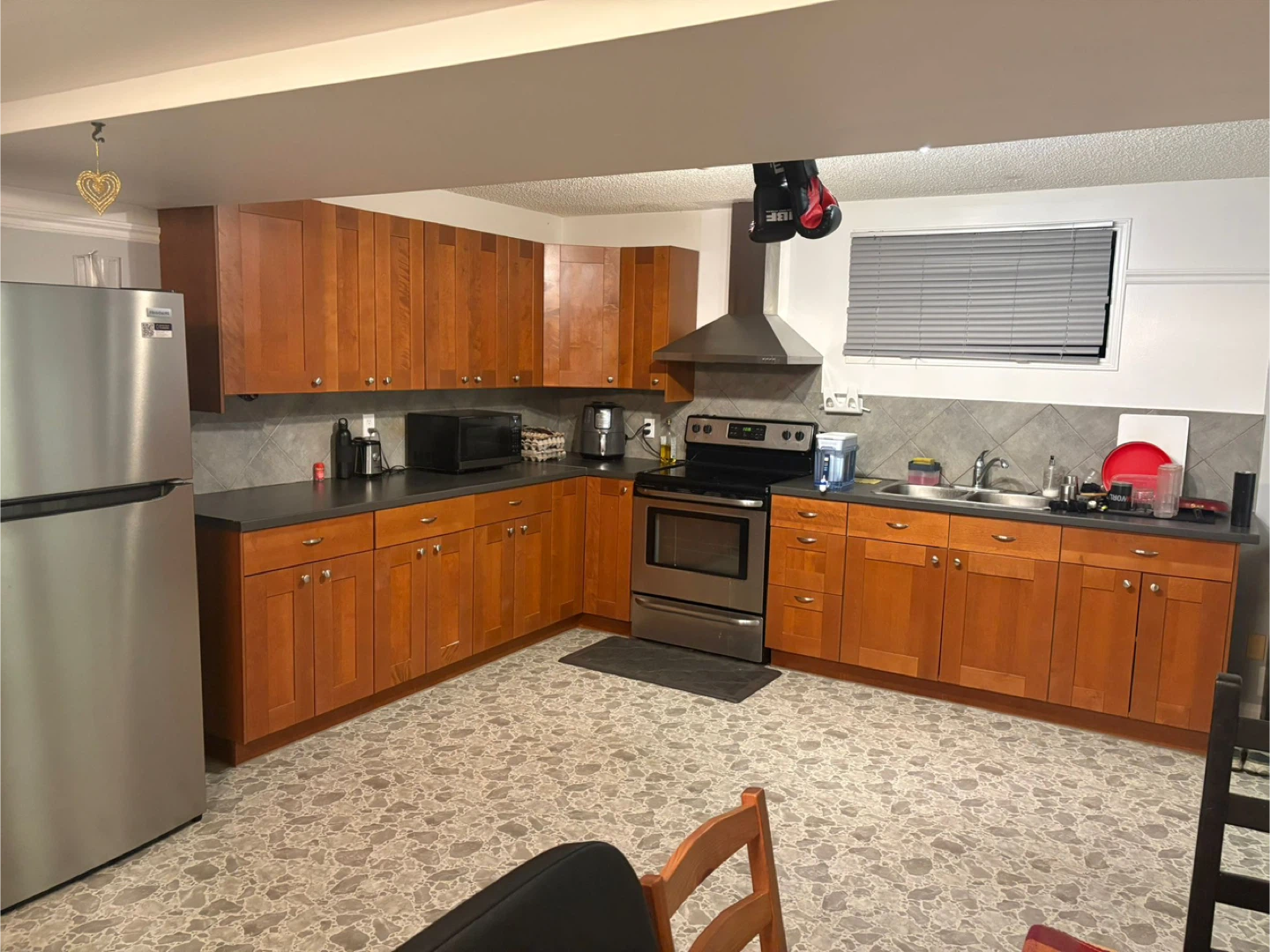 Room for Rent Private and Sharing both Available - photo 4