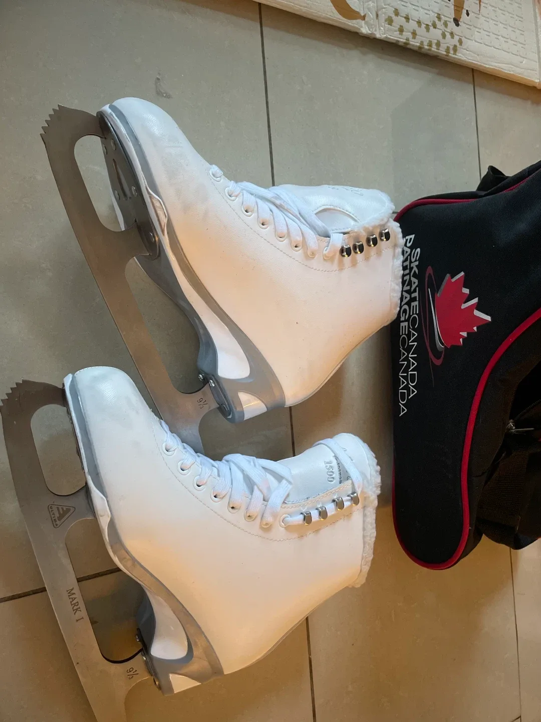 Skate Canada Ice Skates - Size 7