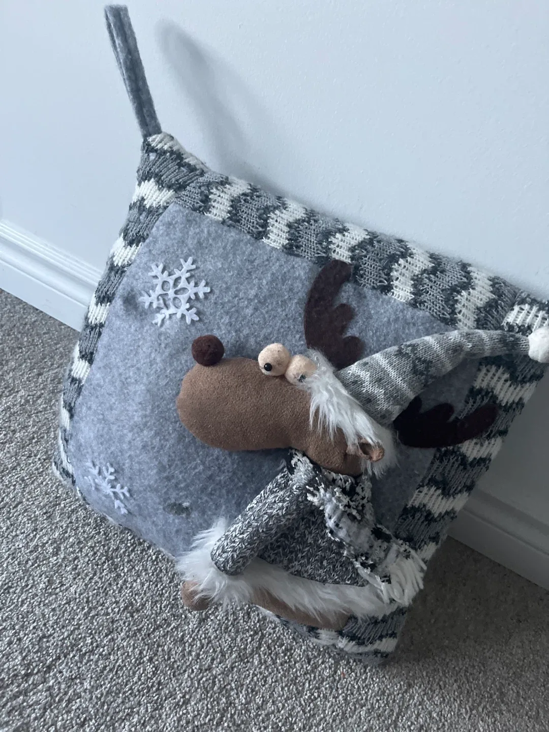 Reindeer Christmas Pillow image indicator(4)