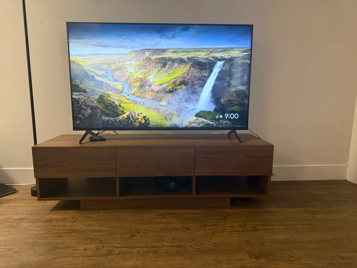 wooden media console - photo 3