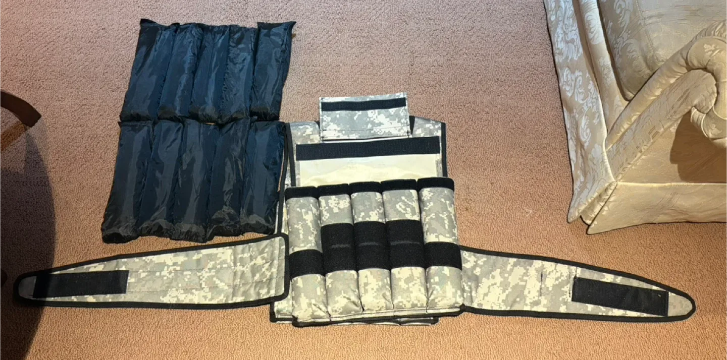 CROSS101 Weighted Vest (40lbs) CAMO image indicator(3)