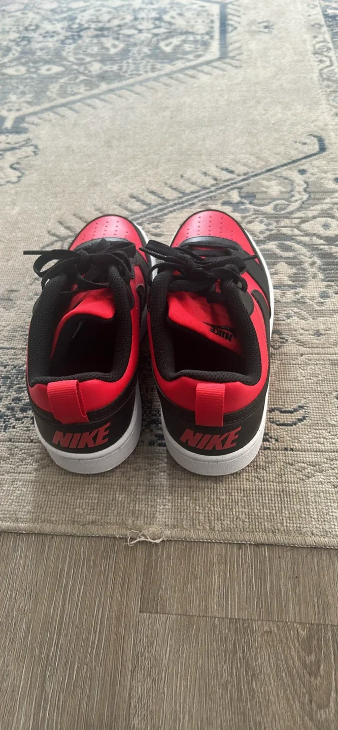 Nike Court Borough Low Recraft Kids Size 5Y