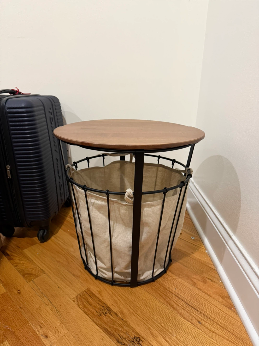 Round Metal Basket with Liner