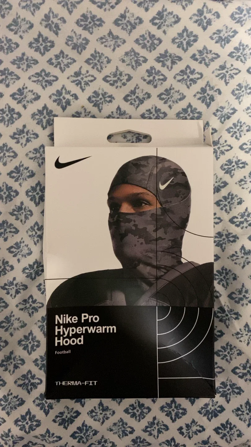 Nike Pro Hyperwarm Hood - Football Balaclava