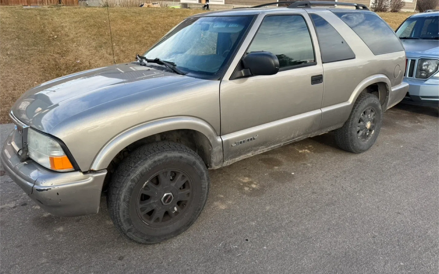 GMC Jimmy SUV - Great Condition! image indicator(2)