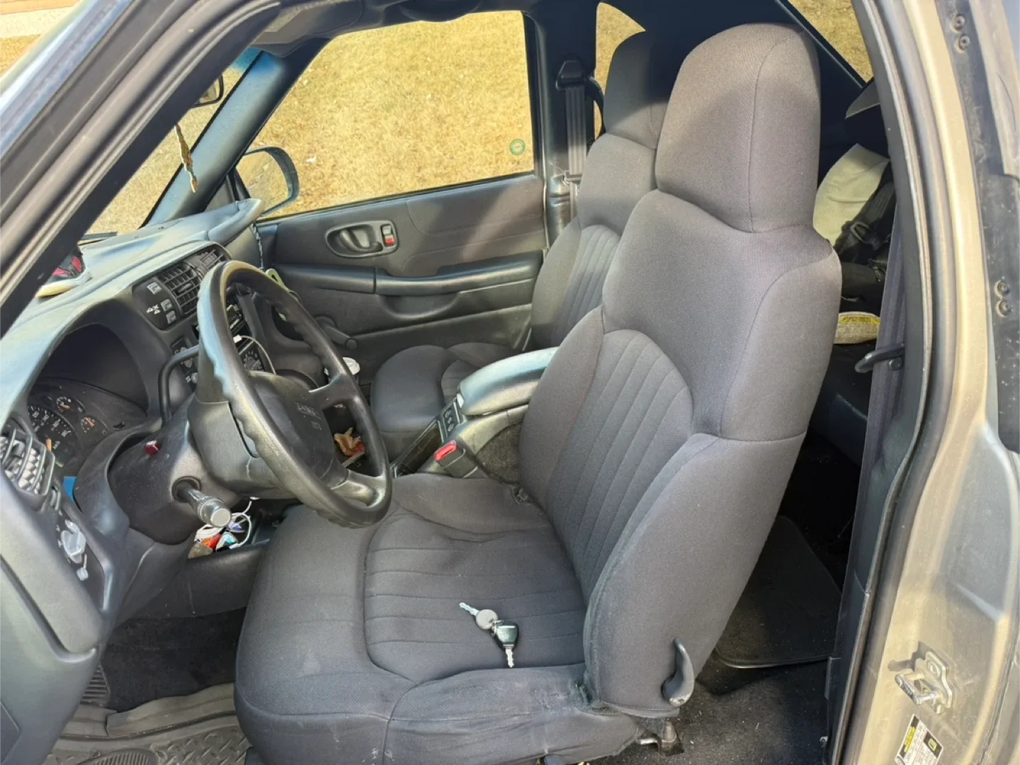 GMC Jimmy SUV - Great Condition! image indicator(6)