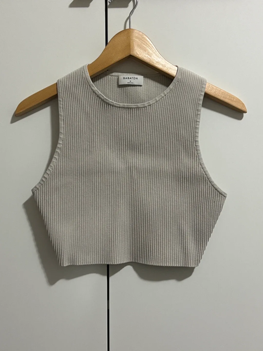 Babaton Sculpt Knit Racer Cropped Tank