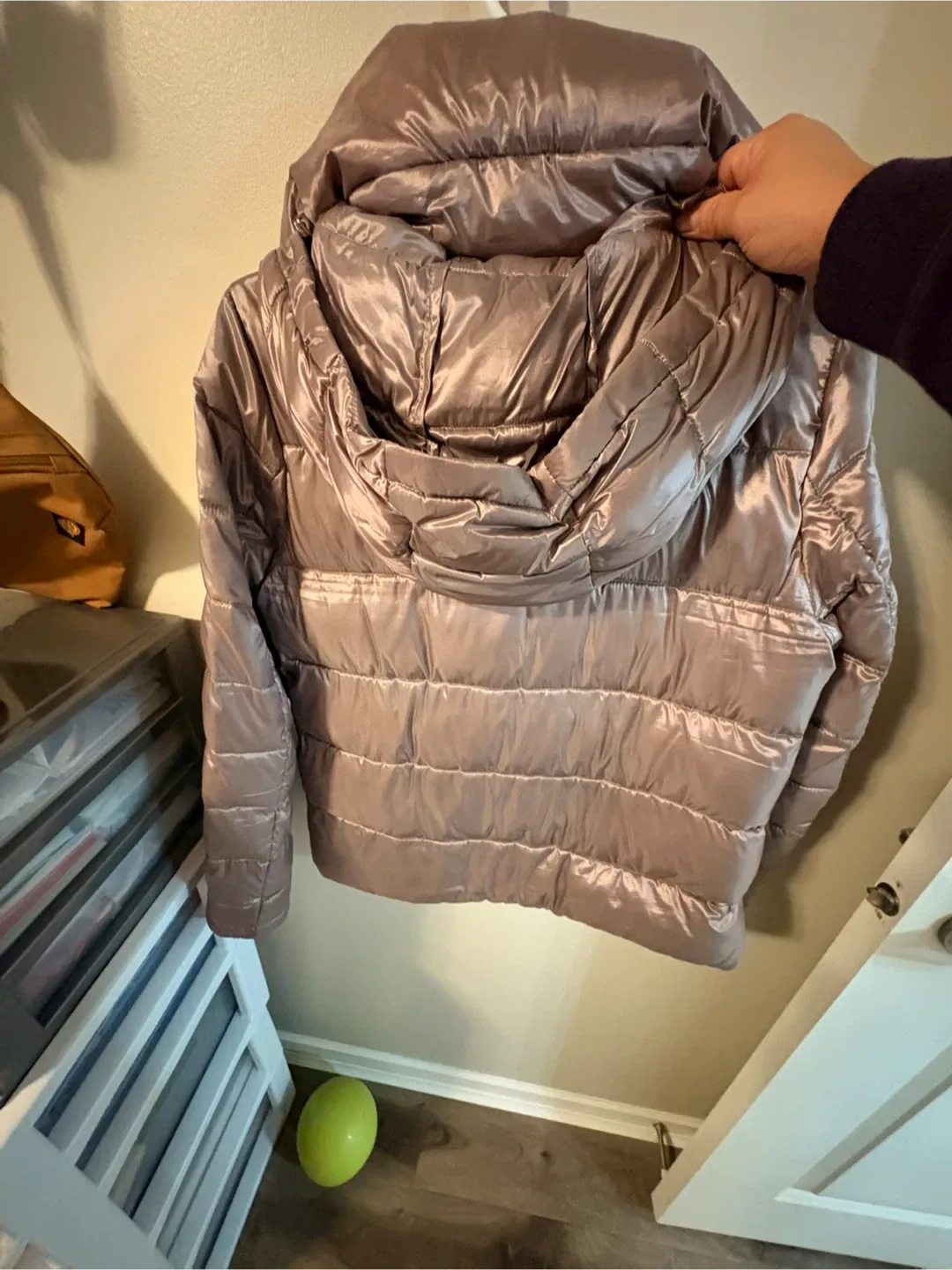 Calvin Klein Puffer Jacket - Size S image indicator(3)