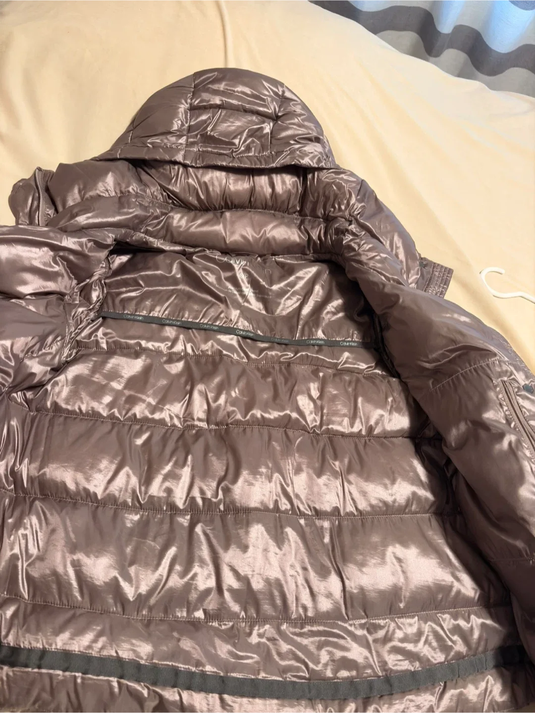 Calvin Klein Puffer Jacket - Size S image indicator(4)