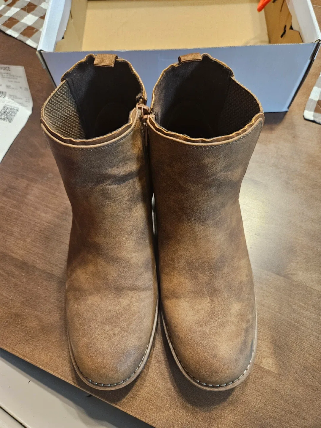 SoftMoc Siren Ankle Boots - Size 10 image indicator(4)