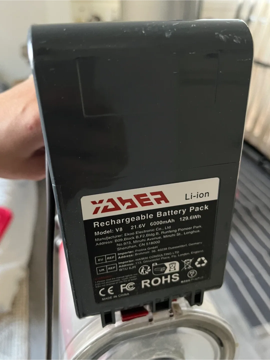 Dyson V8 Absolute Vacuum image indicator(3)