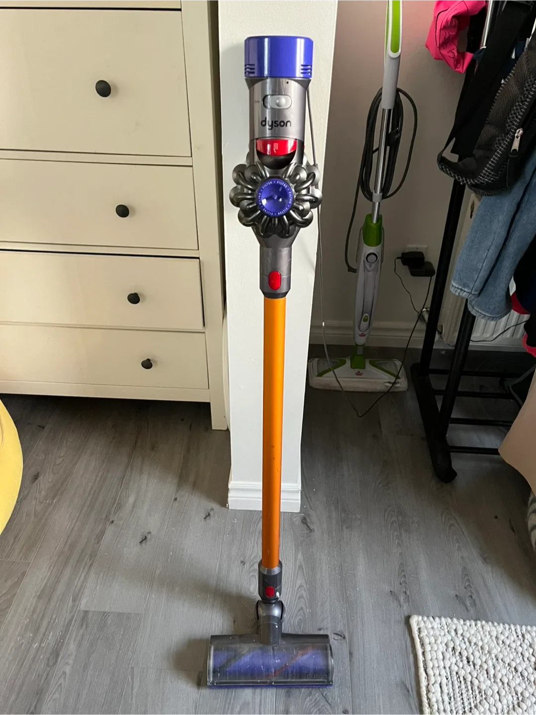 Dyson V8 Absolute Vacuum