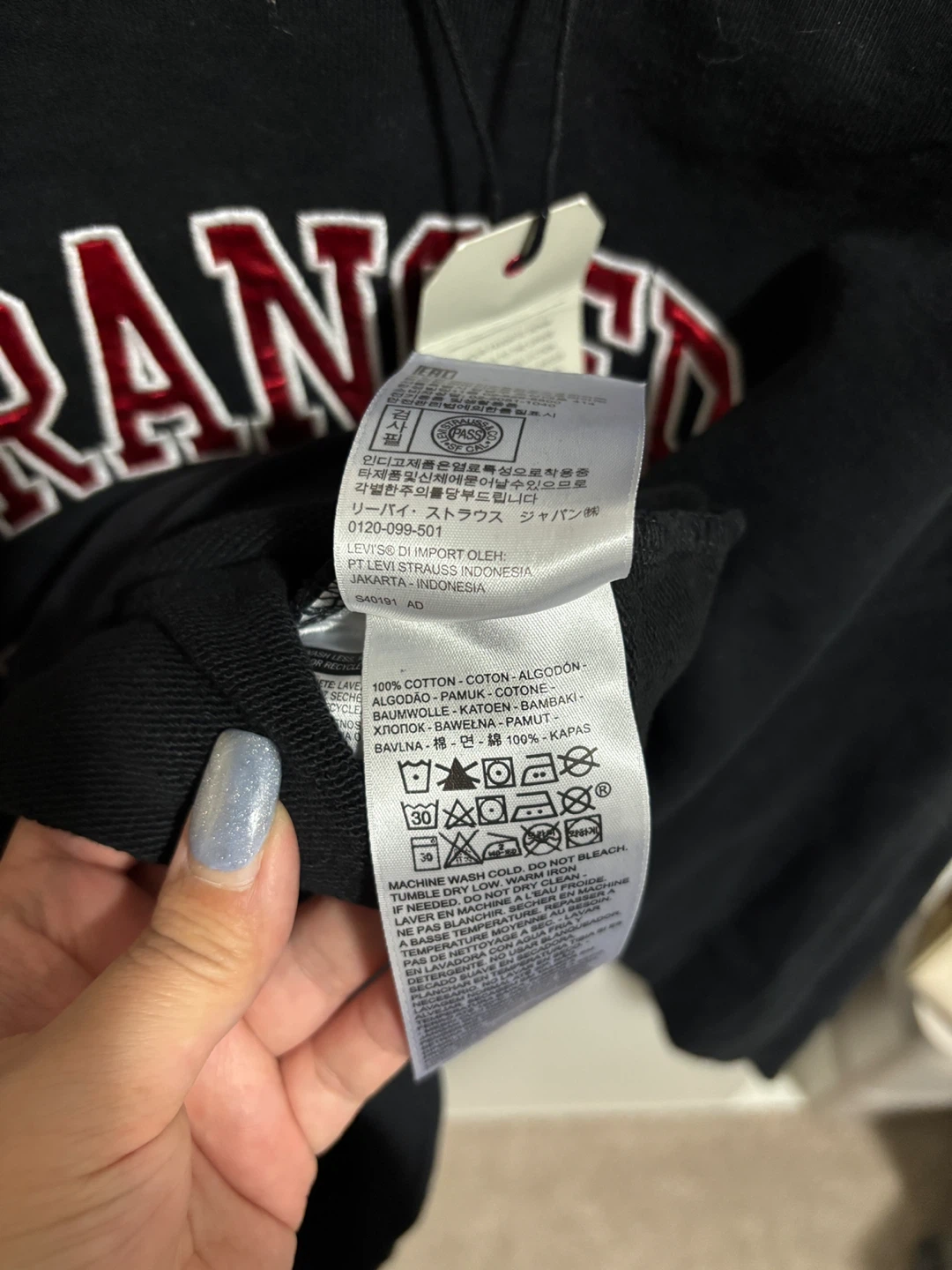 Levi's x Stranger Things Black Sweatshirt - photo 5