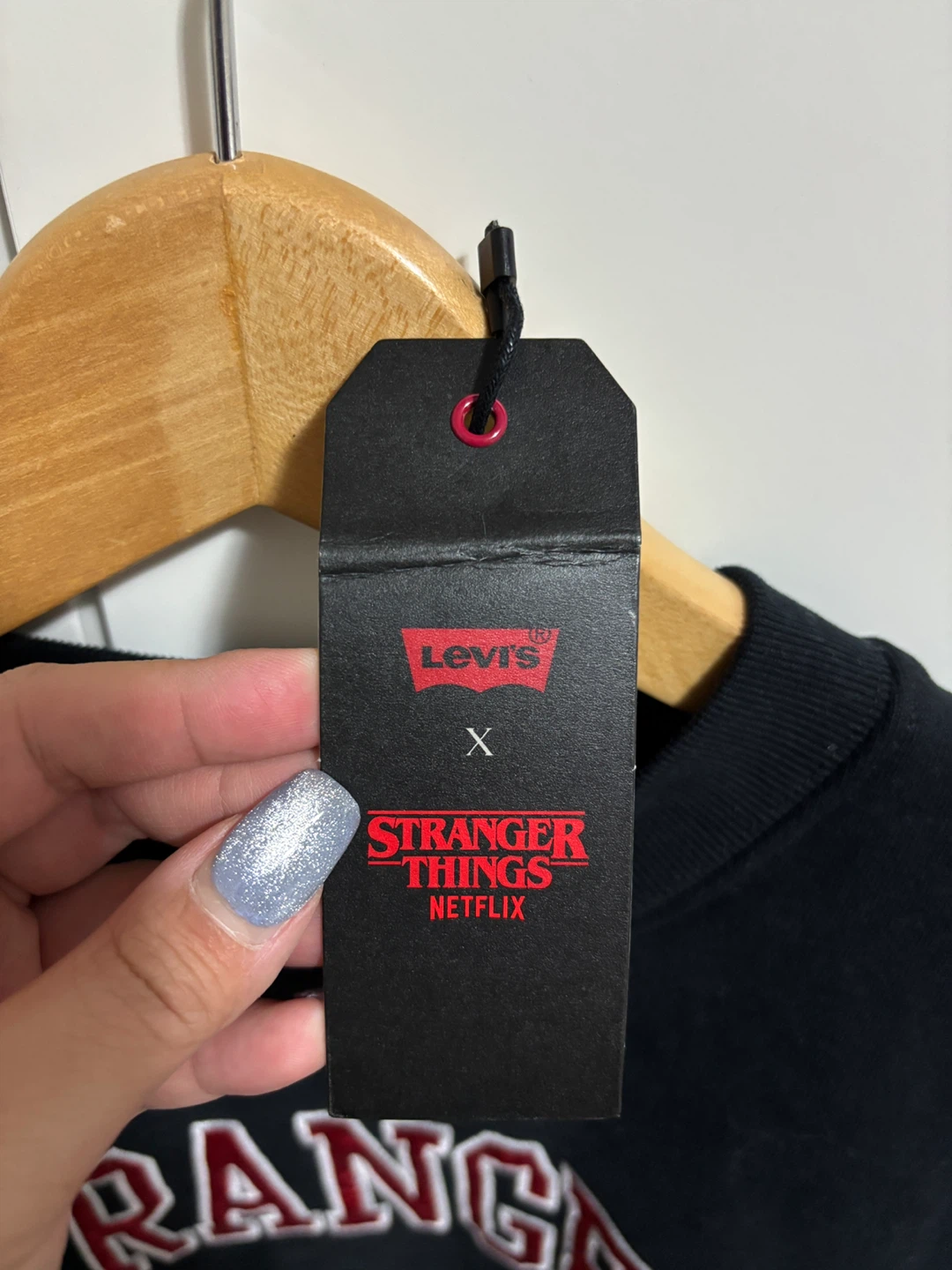 Levi's x Stranger Things Black Sweatshirt - photo 3