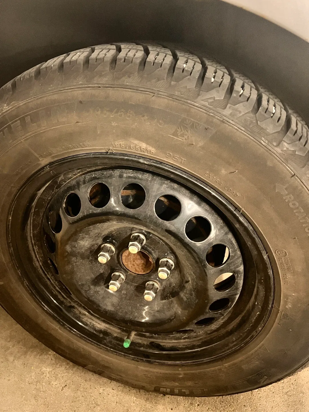 Michelin X-Ice Snow Tire 195/65R15 image indicator(6)