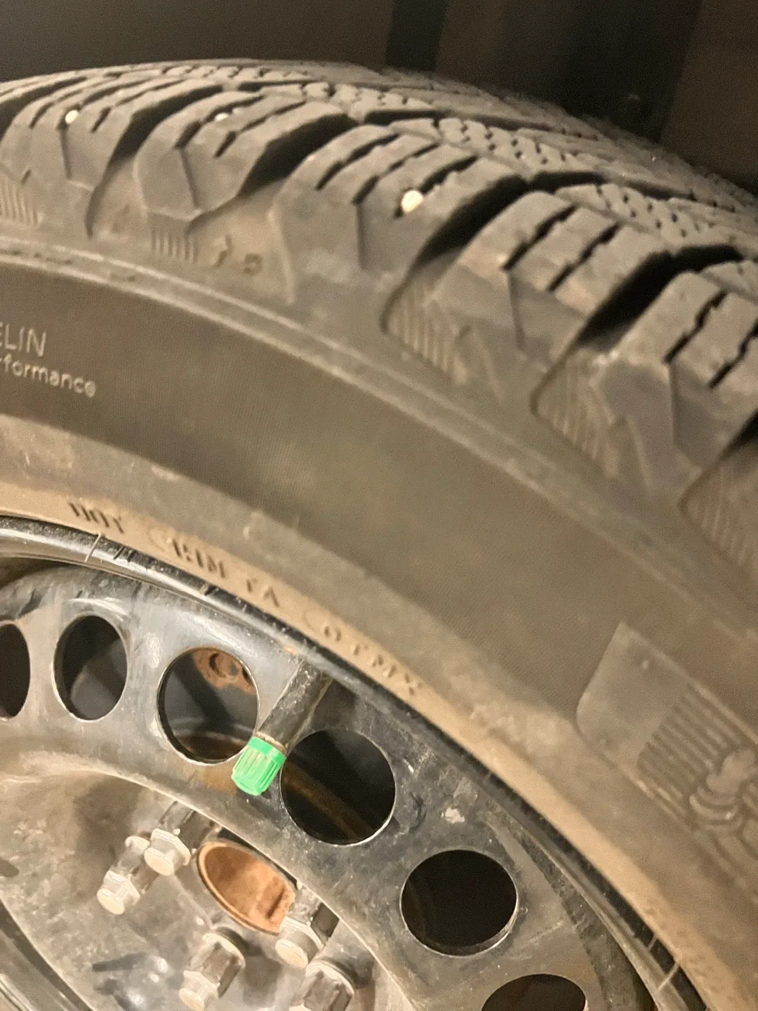 Michelin X-Ice Snow Tire 195/65R15 image indicator(3)