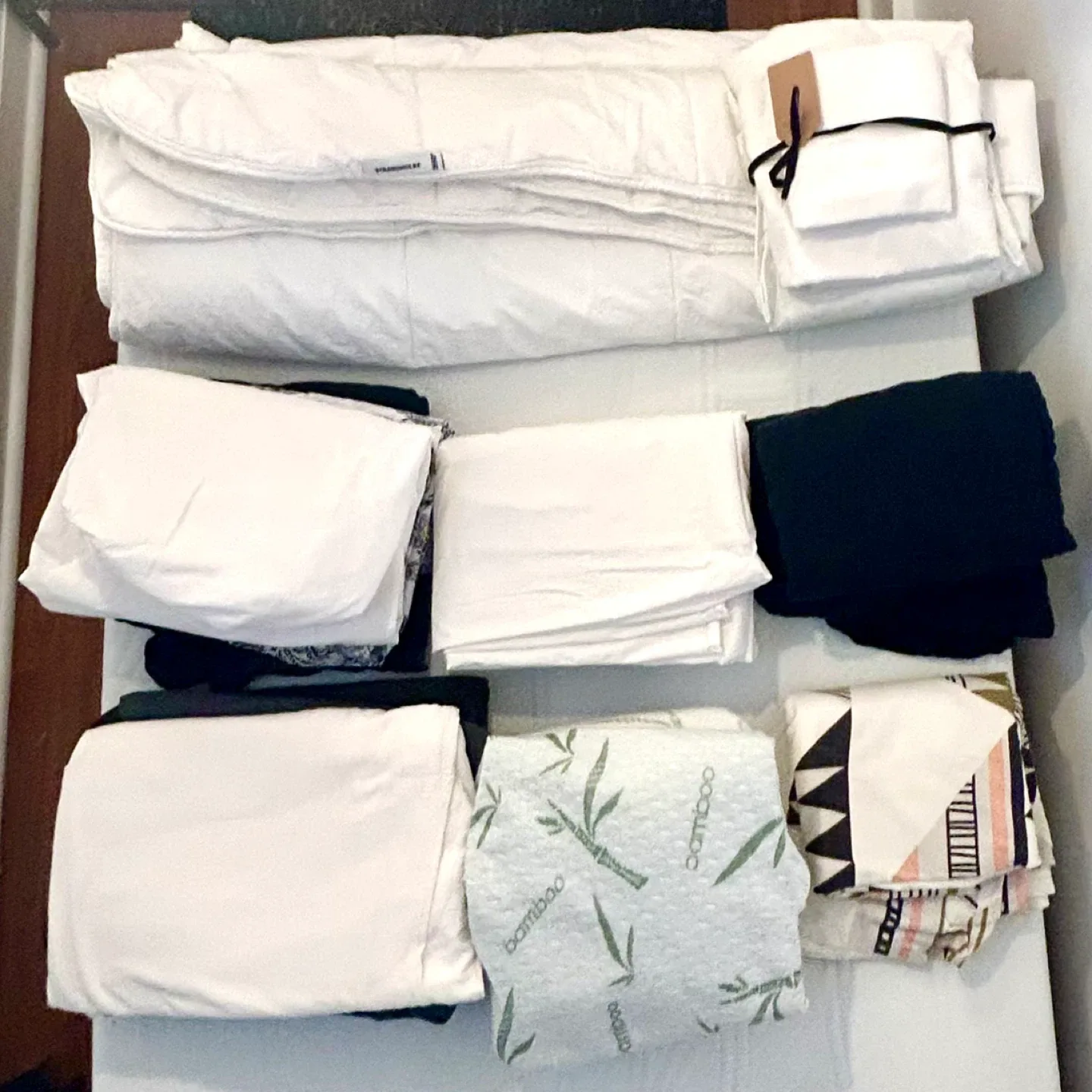 29 Pieces!  Lot of Complete Luxury Twin Bed Set from Airbnb image indicator(2)