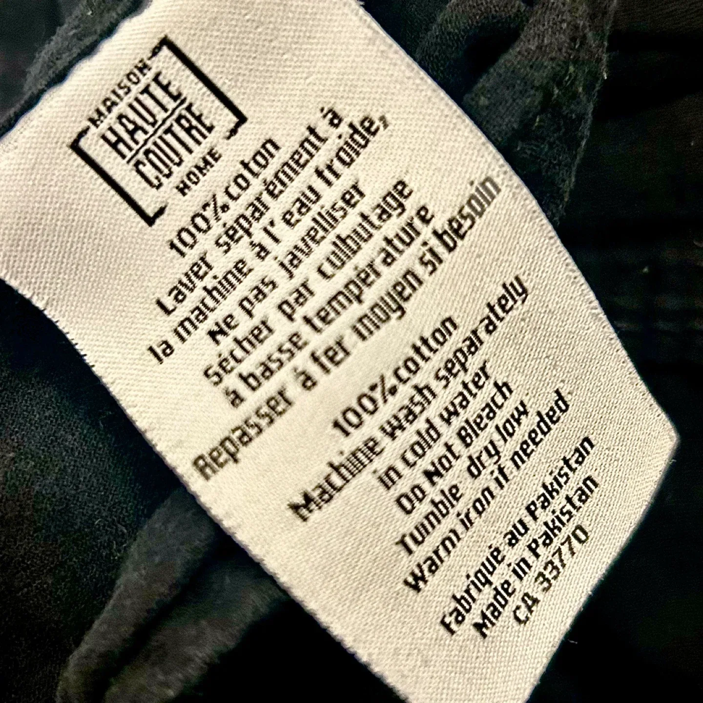 29 Pieces!  Lot of Complete Luxury Twin Bed Set from Airbnb image indicator(5)