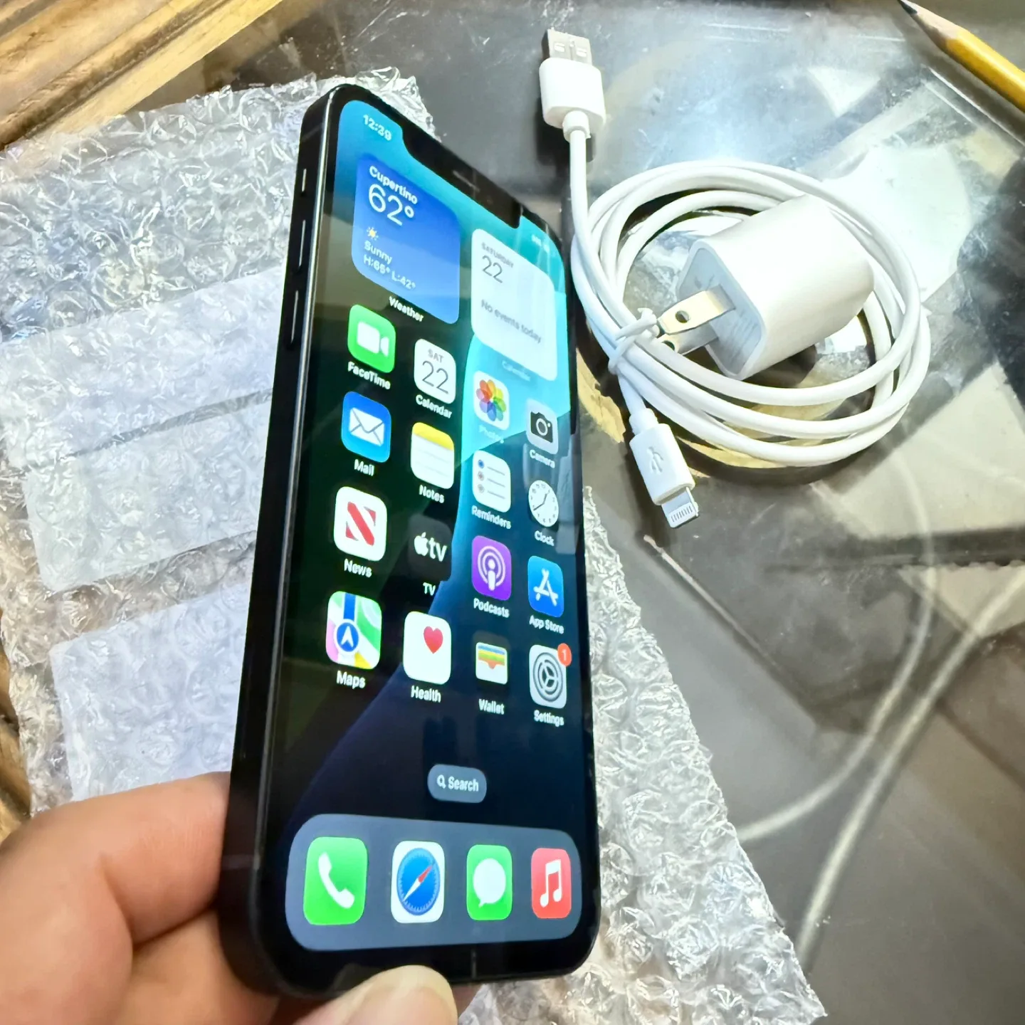 Apple iPhone 12 64GB unlocked for any company image indicator(6)