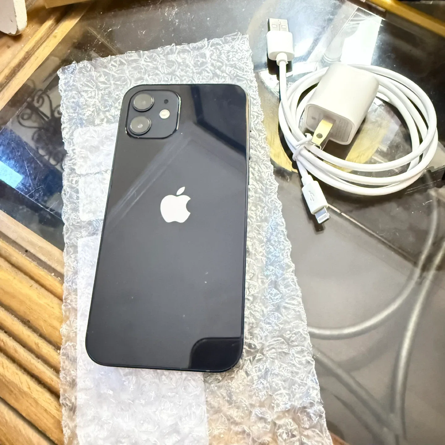 Apple iPhone 12 64GB unlocked for any company image indicator(4)