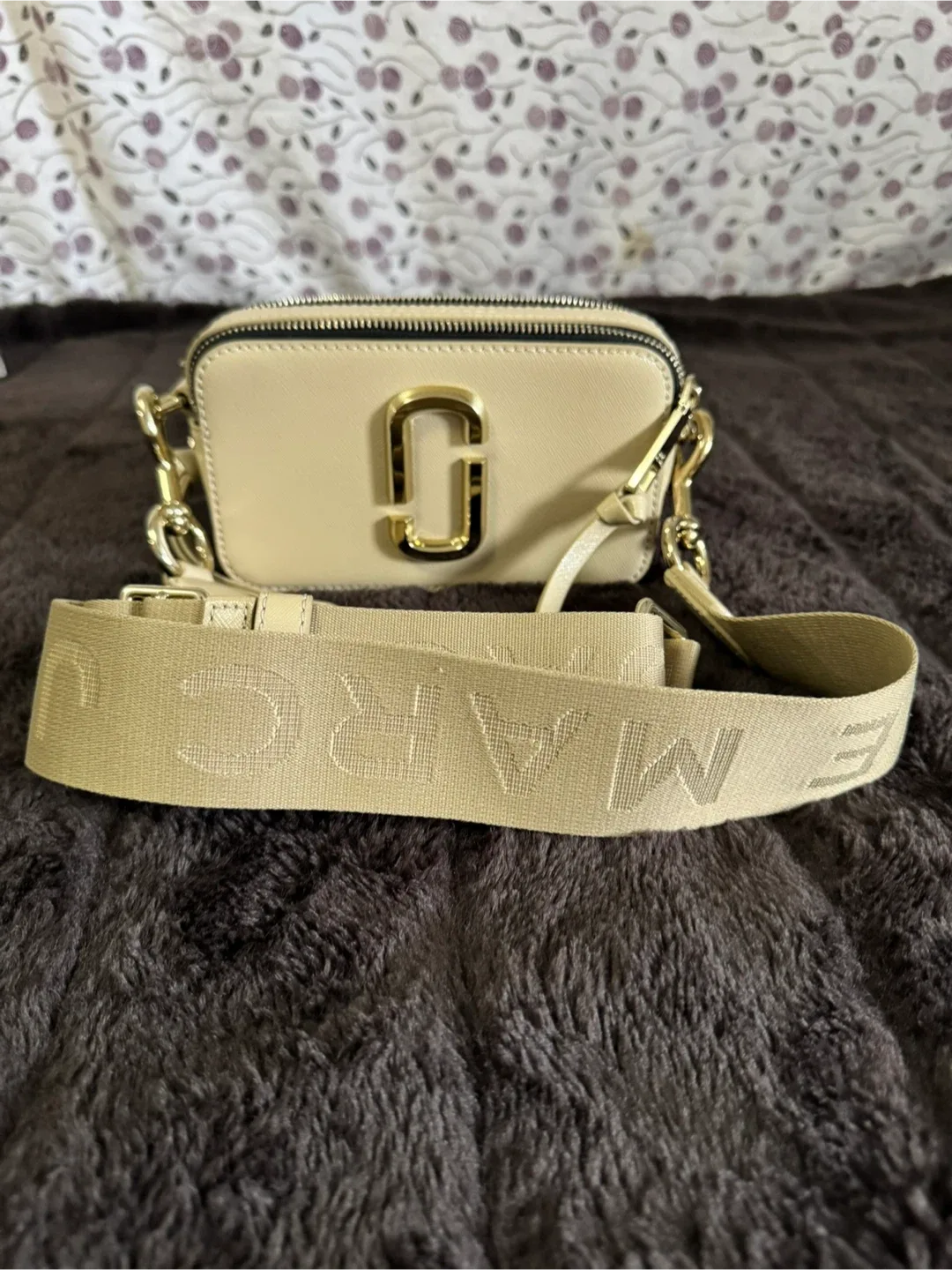 Marc Jacobs Snapshot Crossbody Bag image indicator(2)