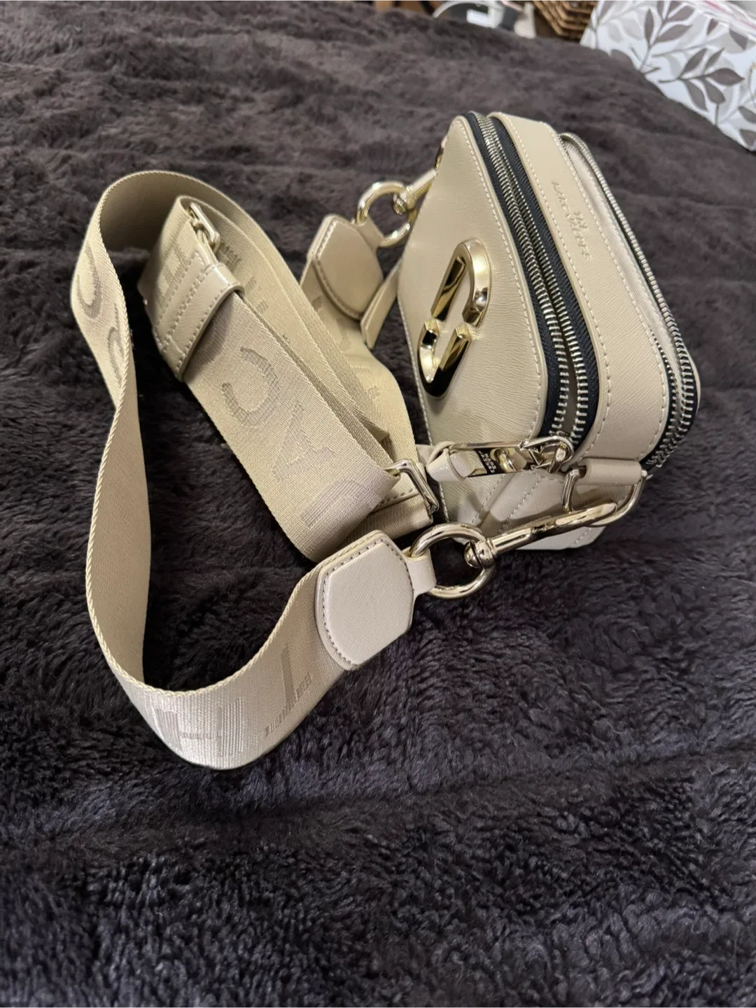 Marc Jacobs Snapshot Crossbody Bag image indicator(4)