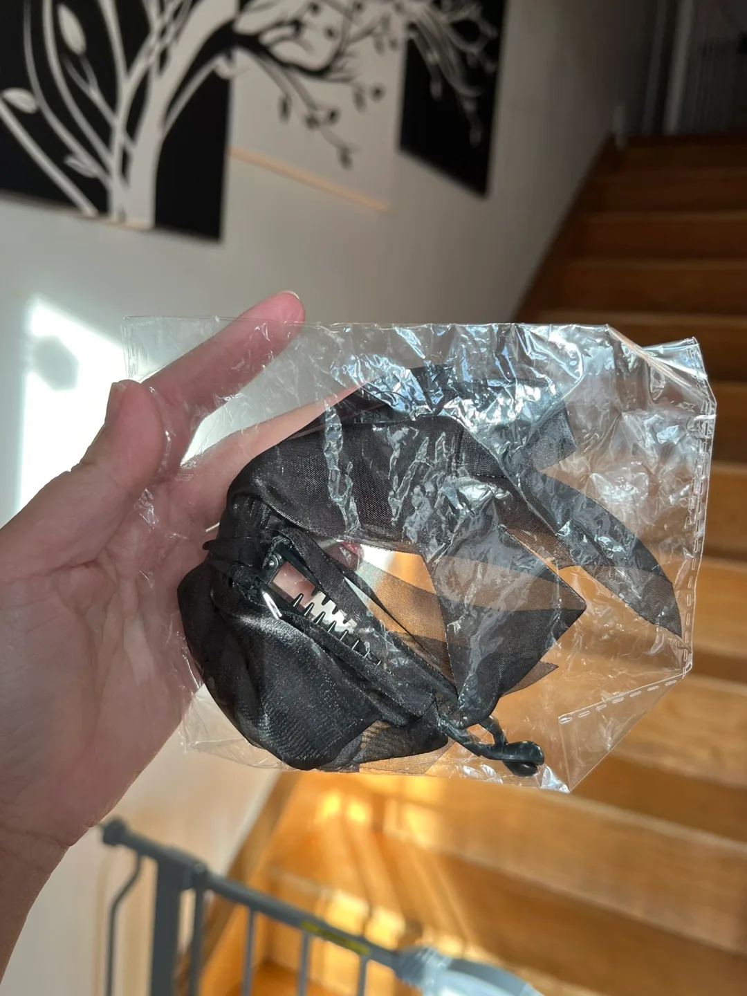 Black Bow Banana Hair Clip - New image indicator(2)