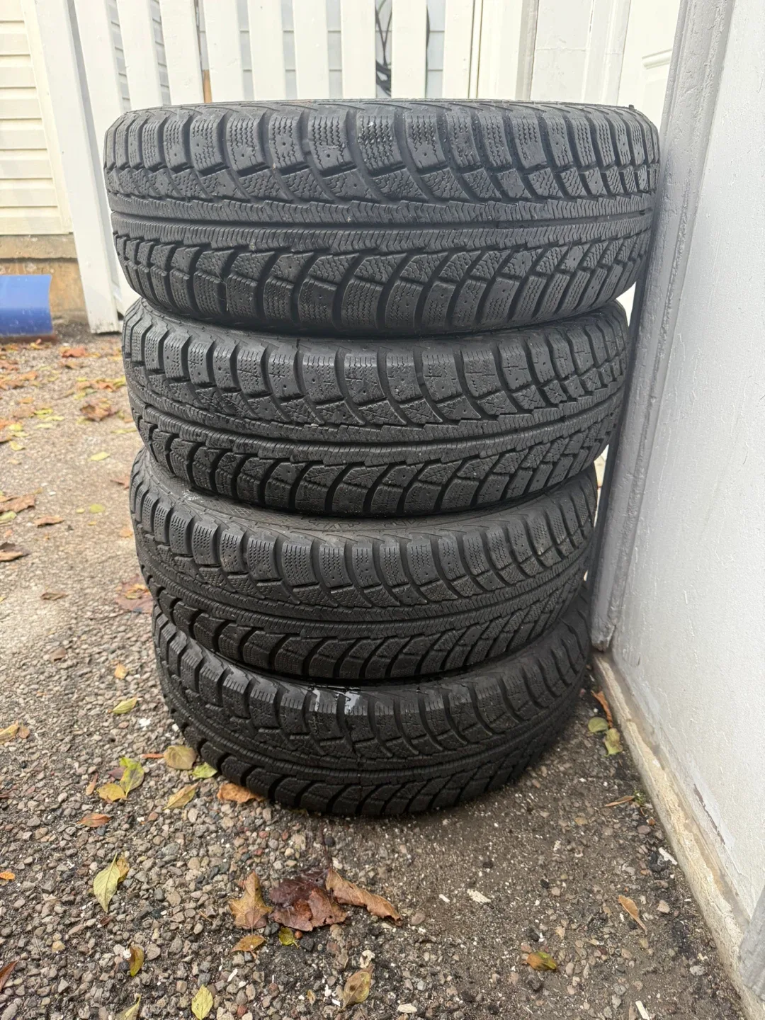 Set of 4 Winter Tires image indicator(3)