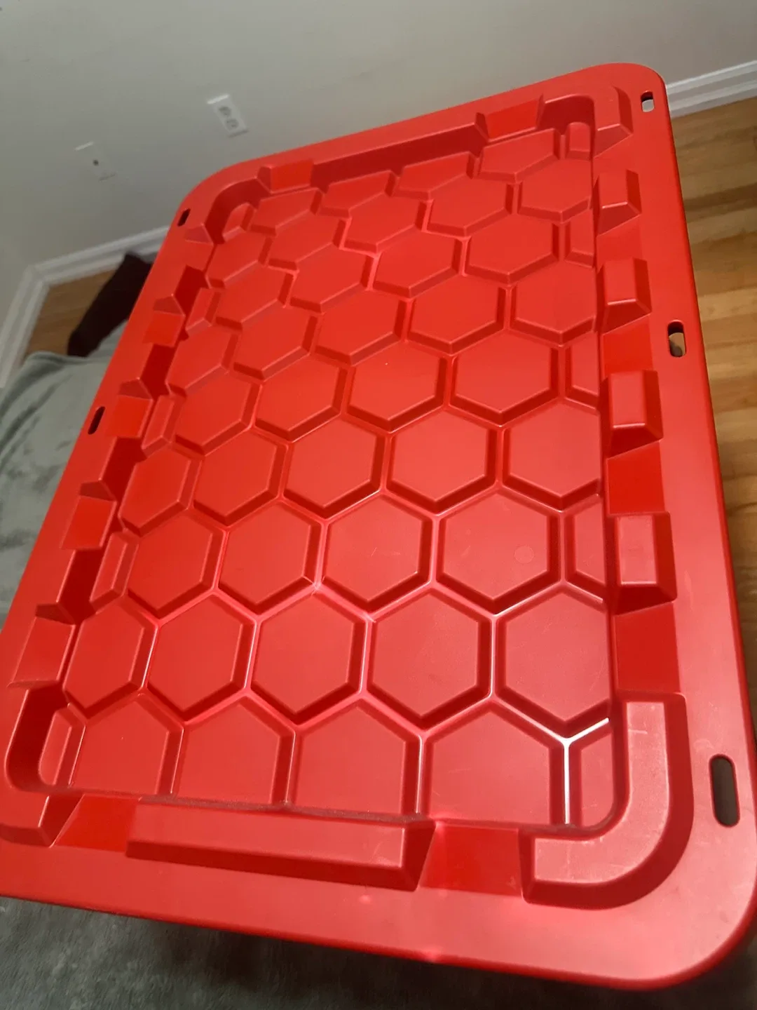 Storage Container - Red Lid, Black Base image indicator(3)