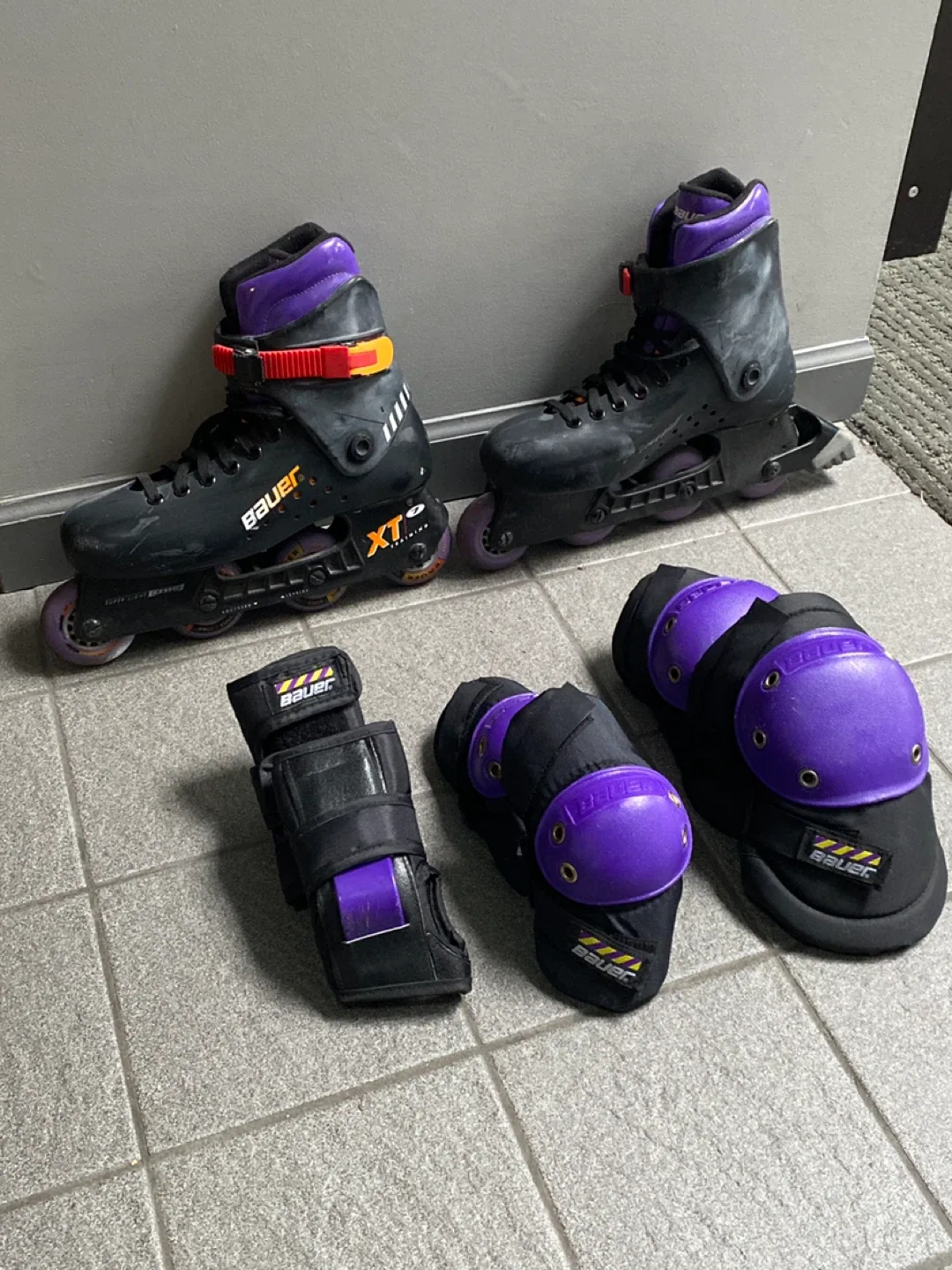 Bauer XT Inline Skates + Pads