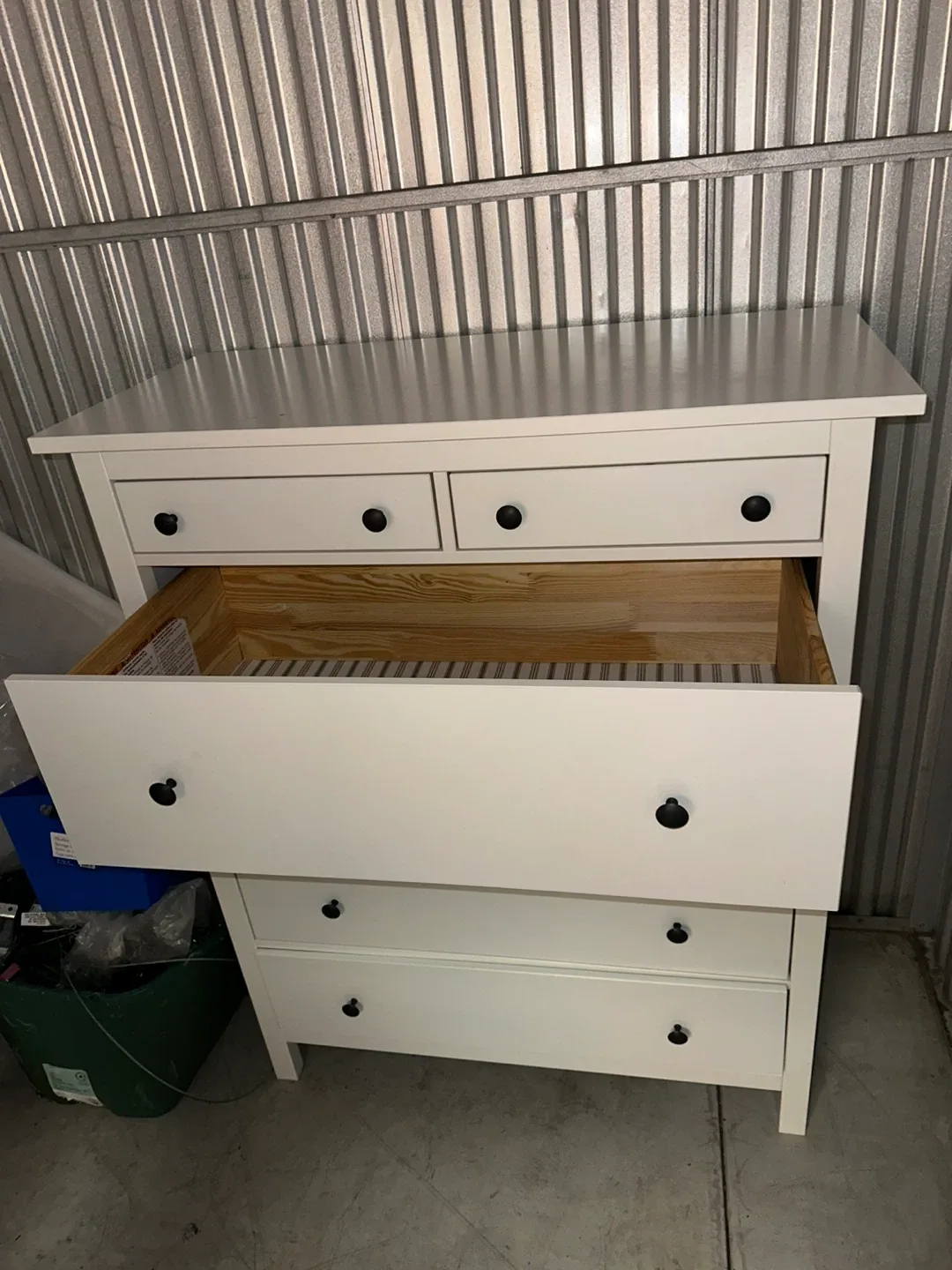 IKEA Hemnes White 6-Drawer Dresser image indicator(4)