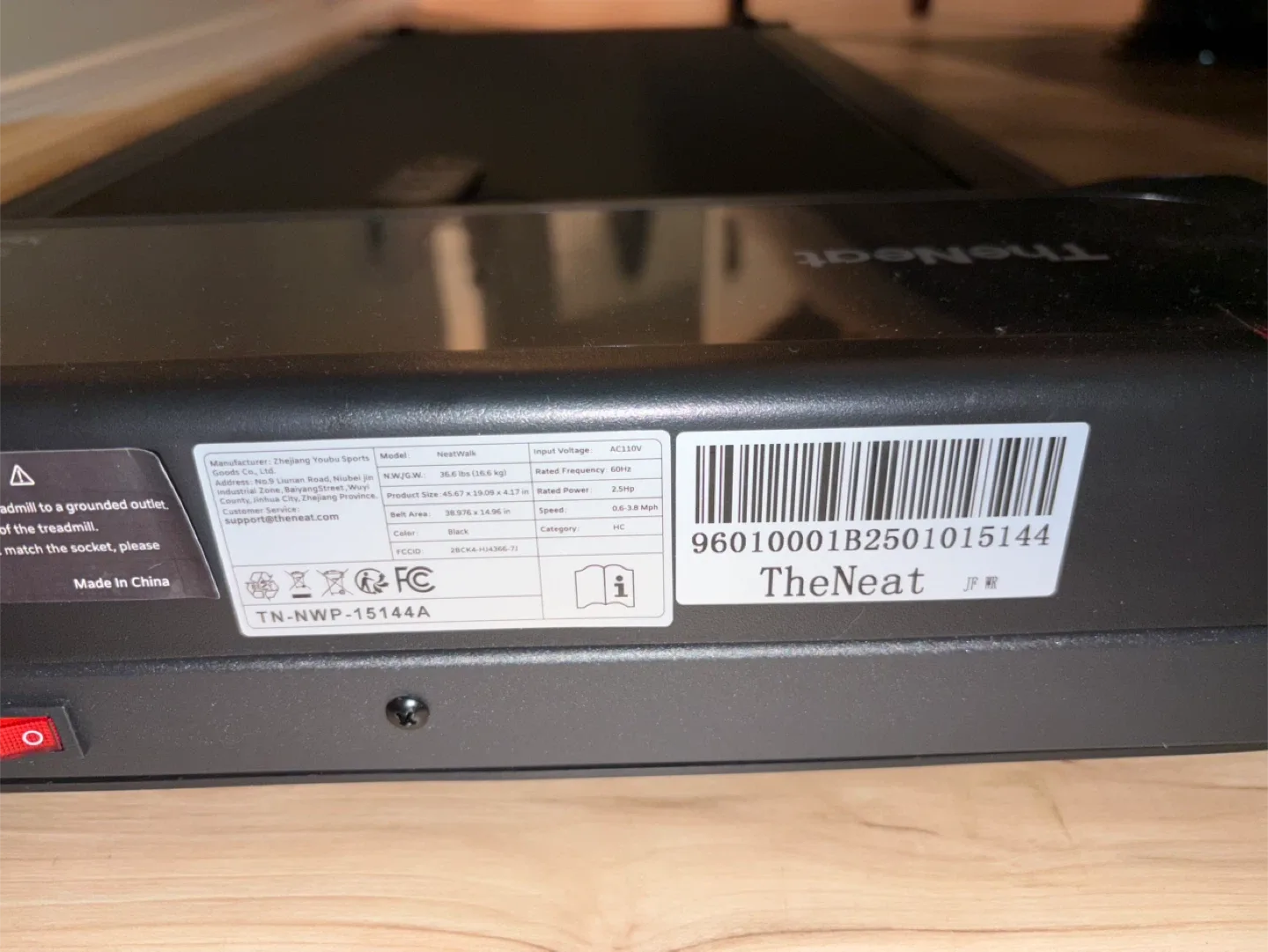 TheNeat Walking Pad Treadmill - Black image indicator(4)