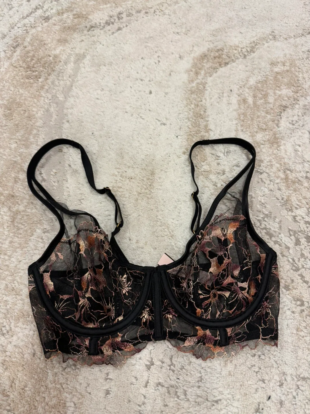 Victoria's Secret floral Unlined Bra - Size 32C image indicator(3)
