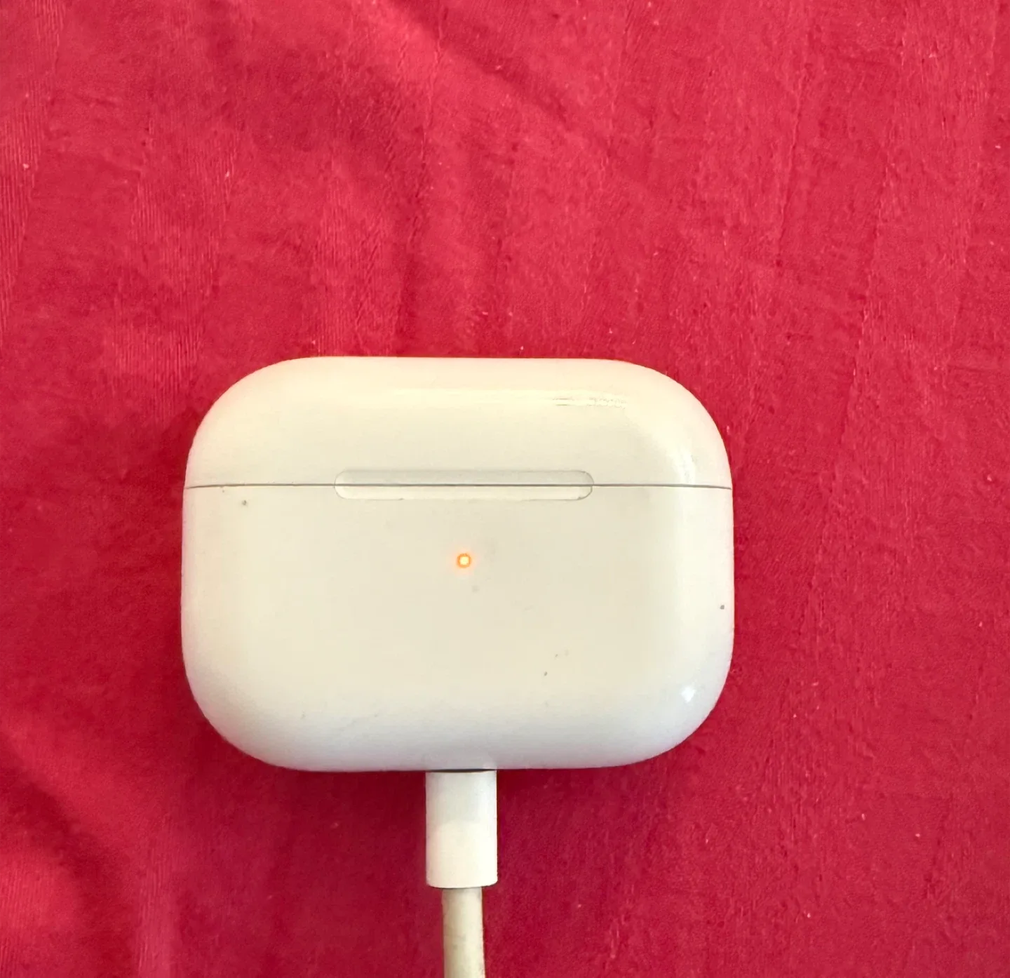Apple AirPods Pro Charging Case
