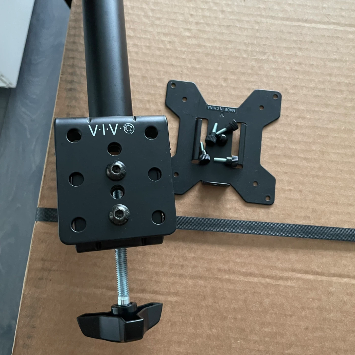 Monitor arm - photo 2