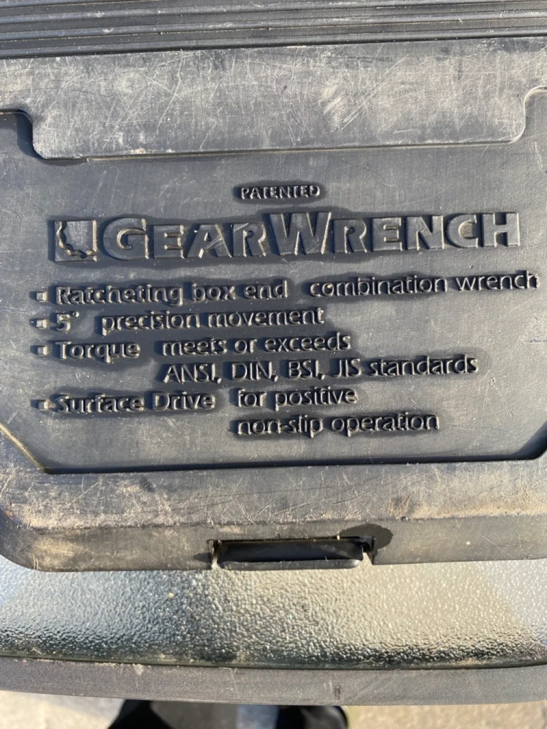 GEARWRENCH Ratcheting Box End Combination Wrench Set image indicator(4)