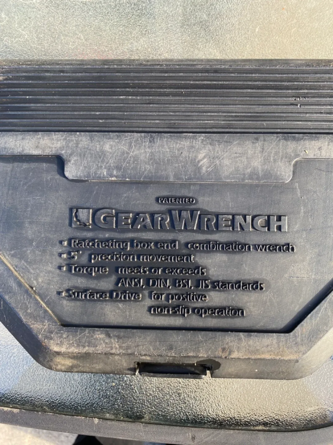 GEARWRENCH Ratcheting Box End Combination Wrench Set image indicator(3)