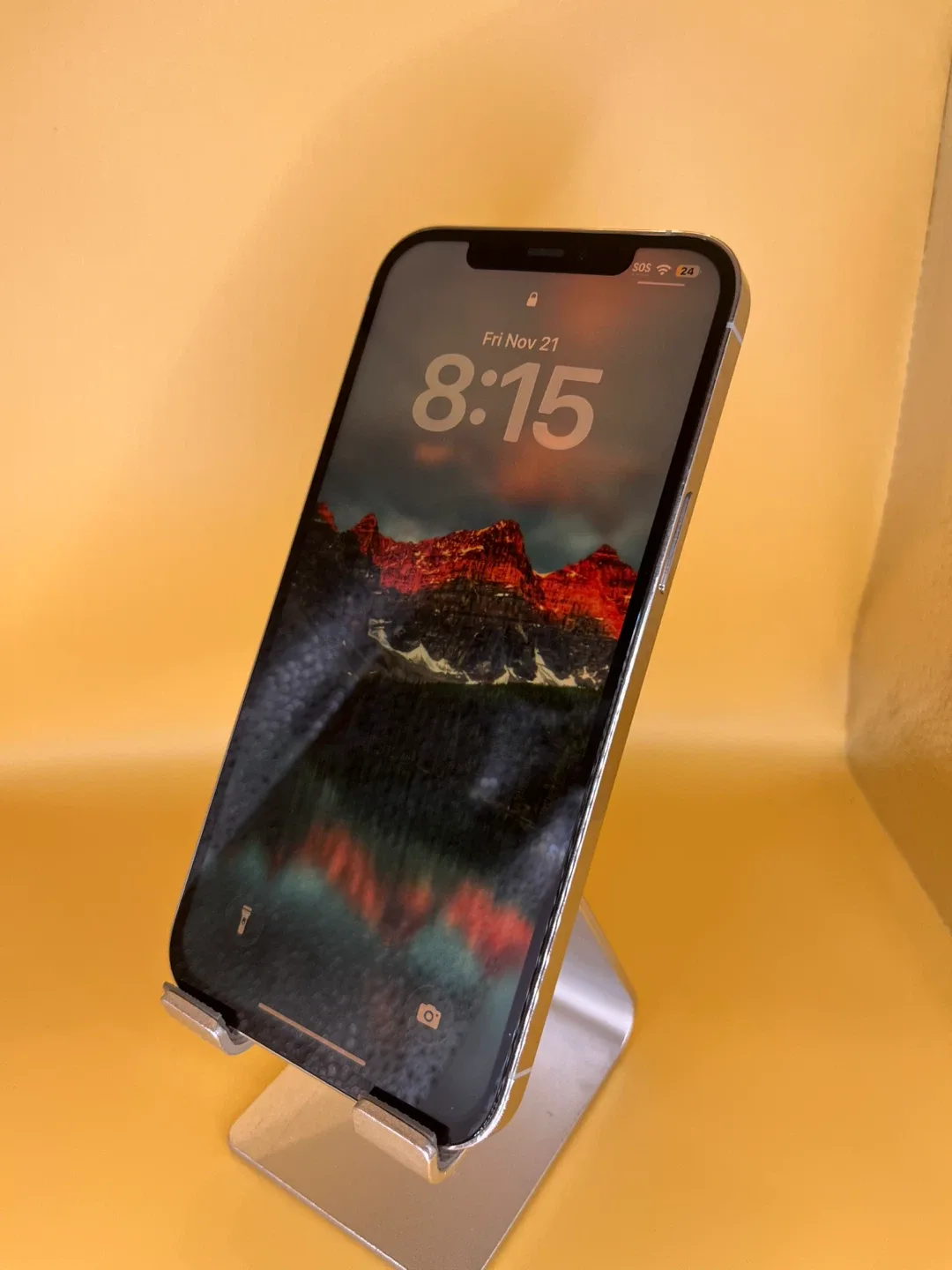 iPhone 12 Pro Max, 256GB, 100% 🔋 image indicator(2)