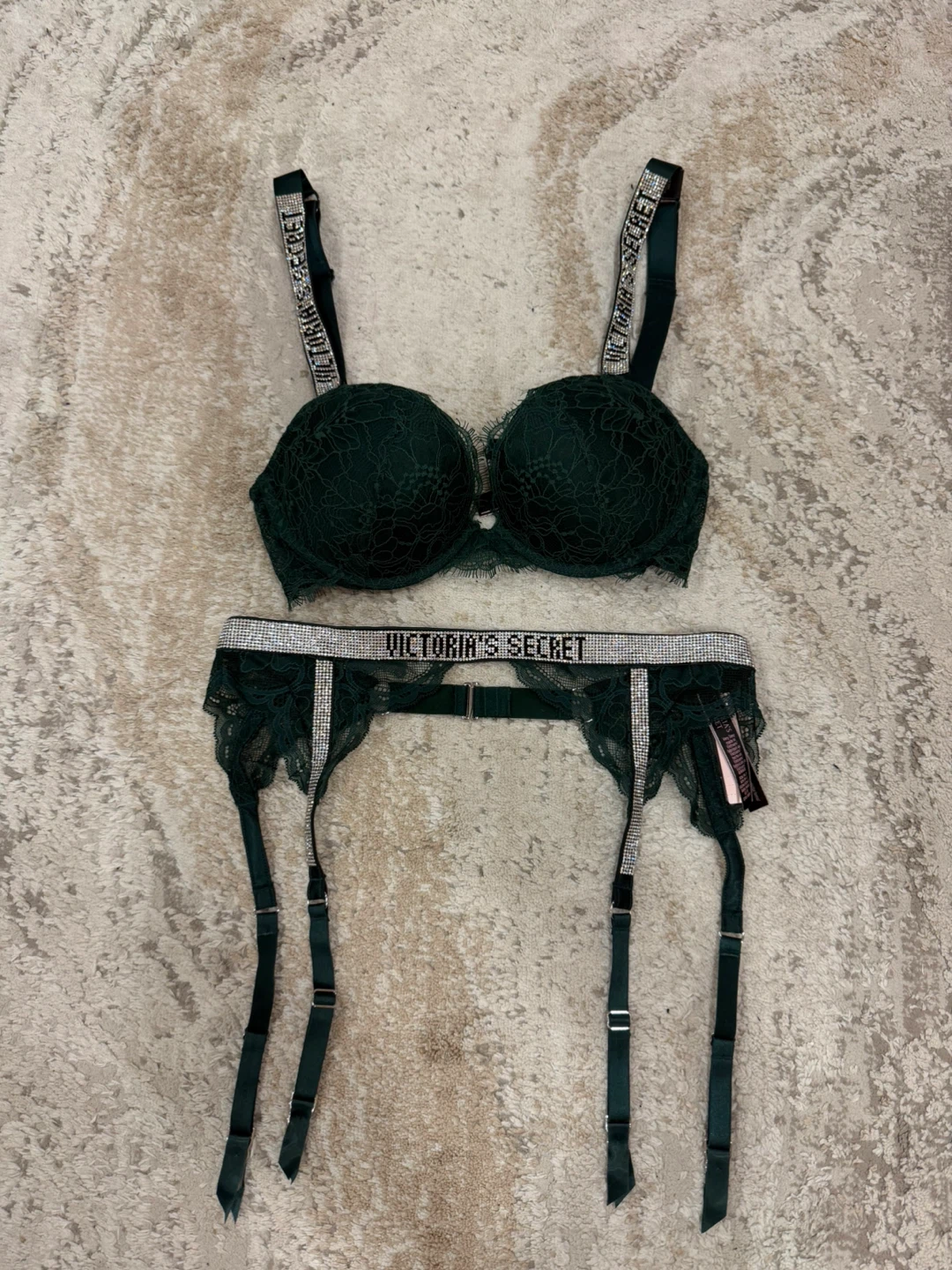 Victoria's Secret Green Lingerie Set Bra and garter - photo 4