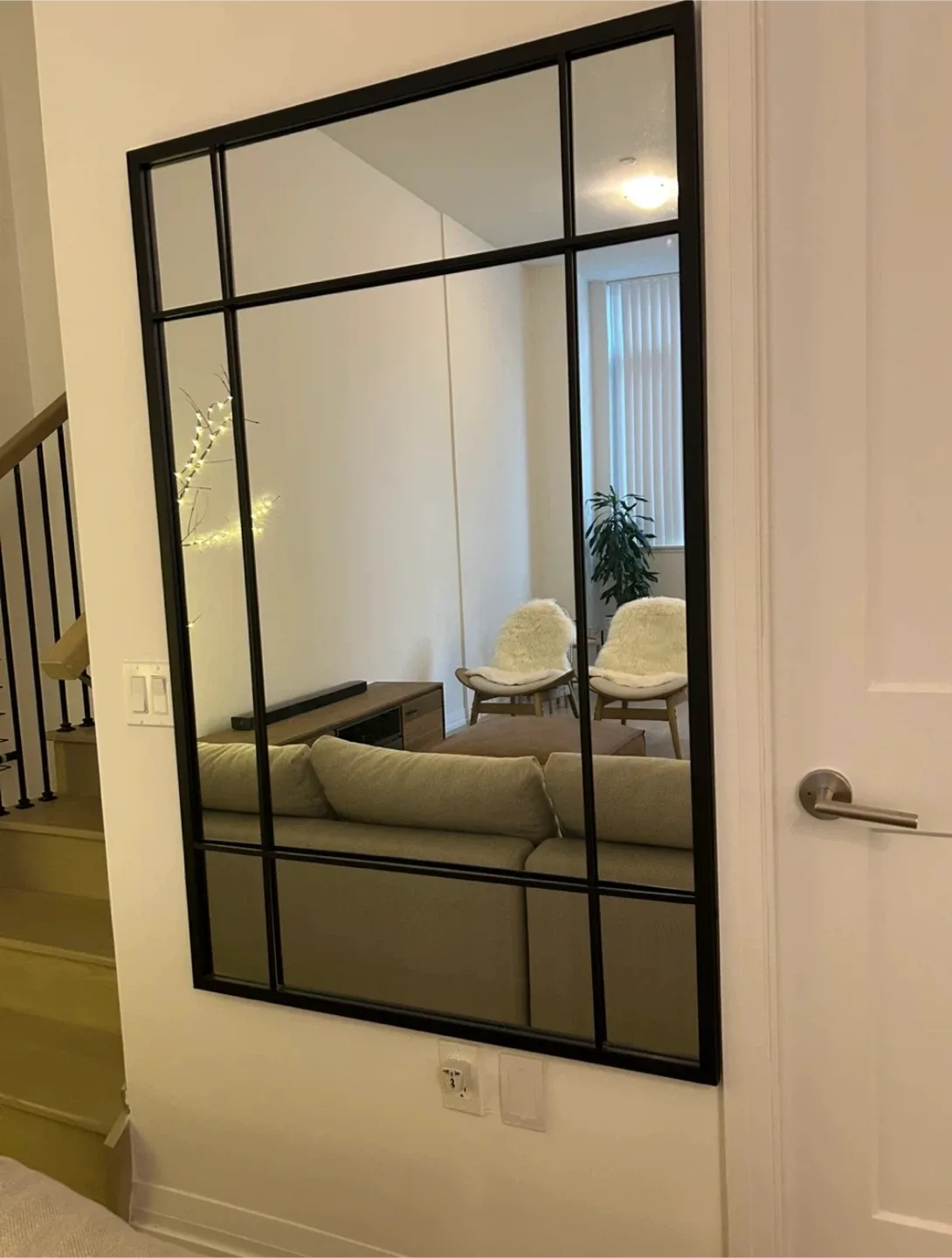 Free Delivery up to 20km - Structube Modern Wall Mirror image indicator(2)