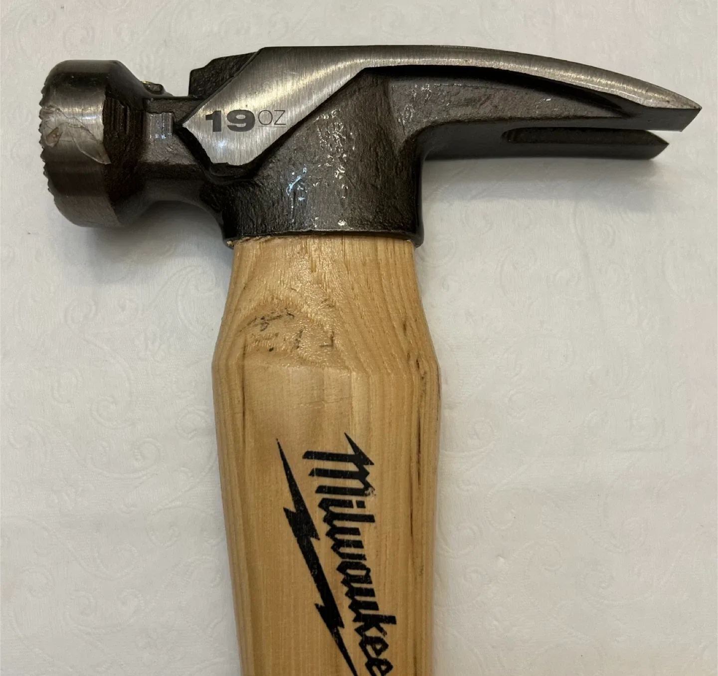 Milwaukee 19oz Anti-Ring Claw Hammer
