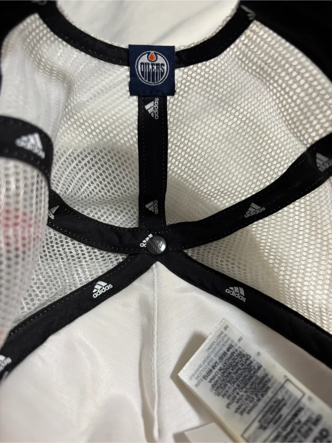 Adidas Edmonton Oilers Trucker Hat image indicator(3)